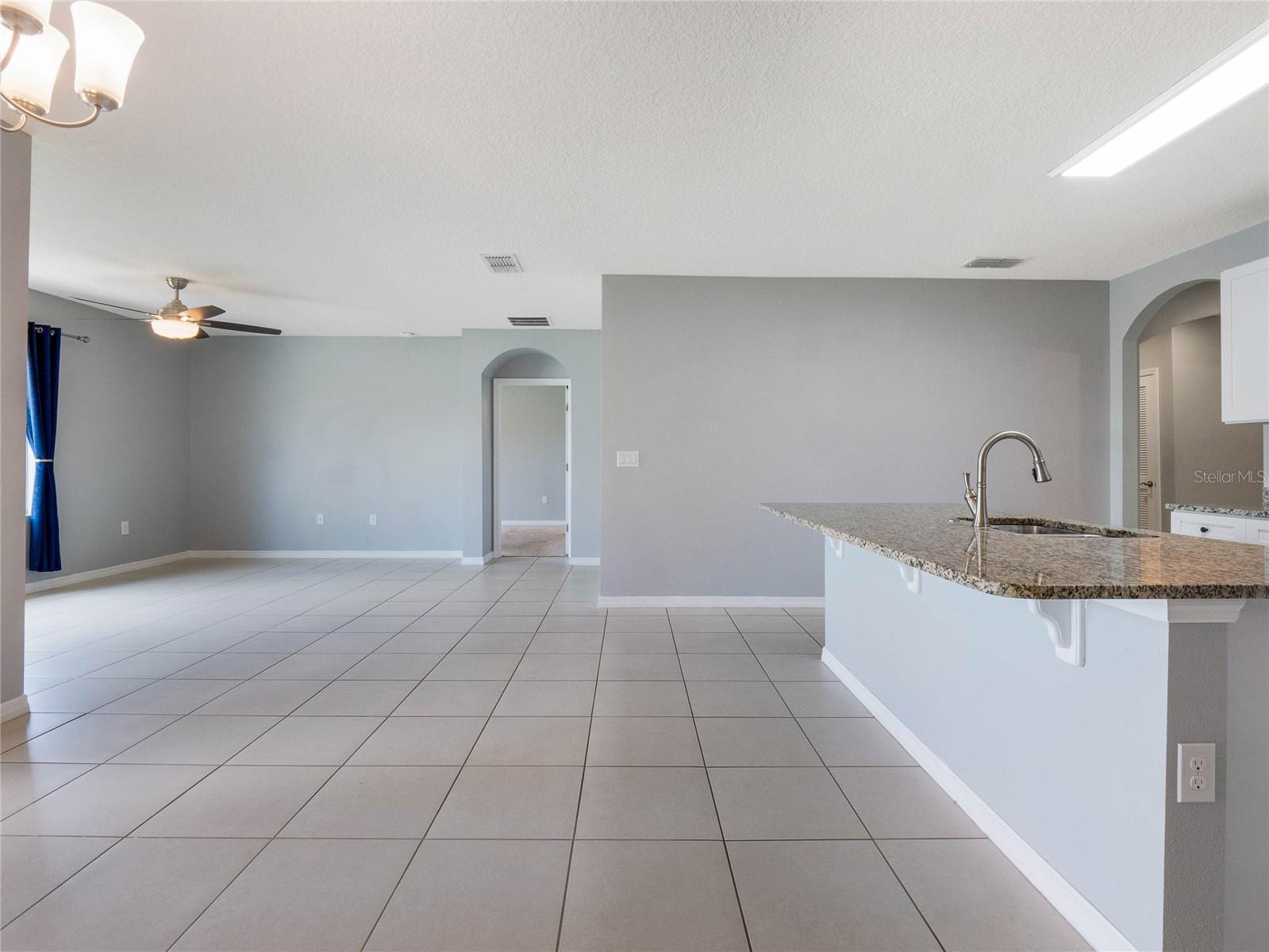 468 ABERDEEN DR