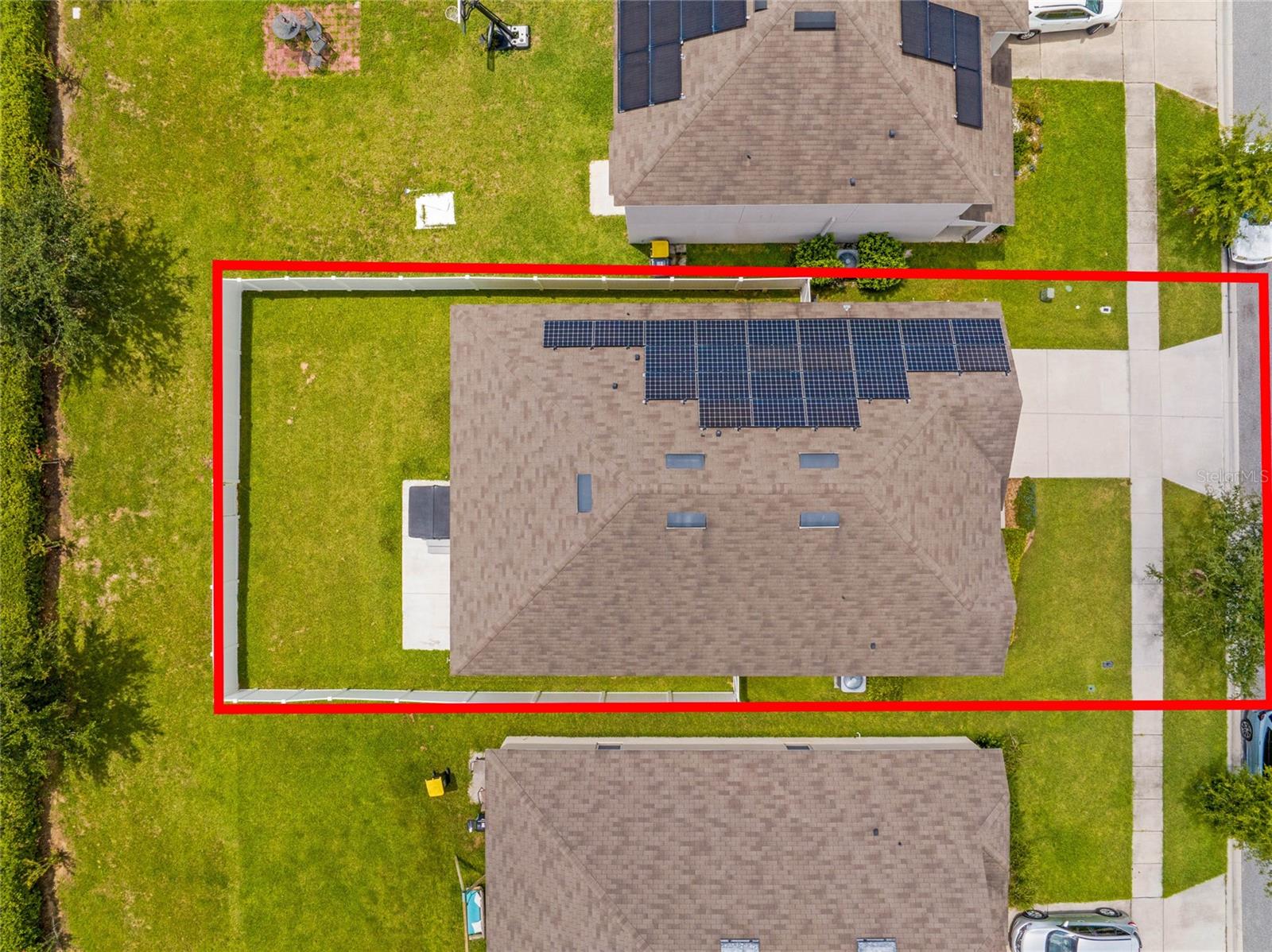 468 ABERDEEN DR