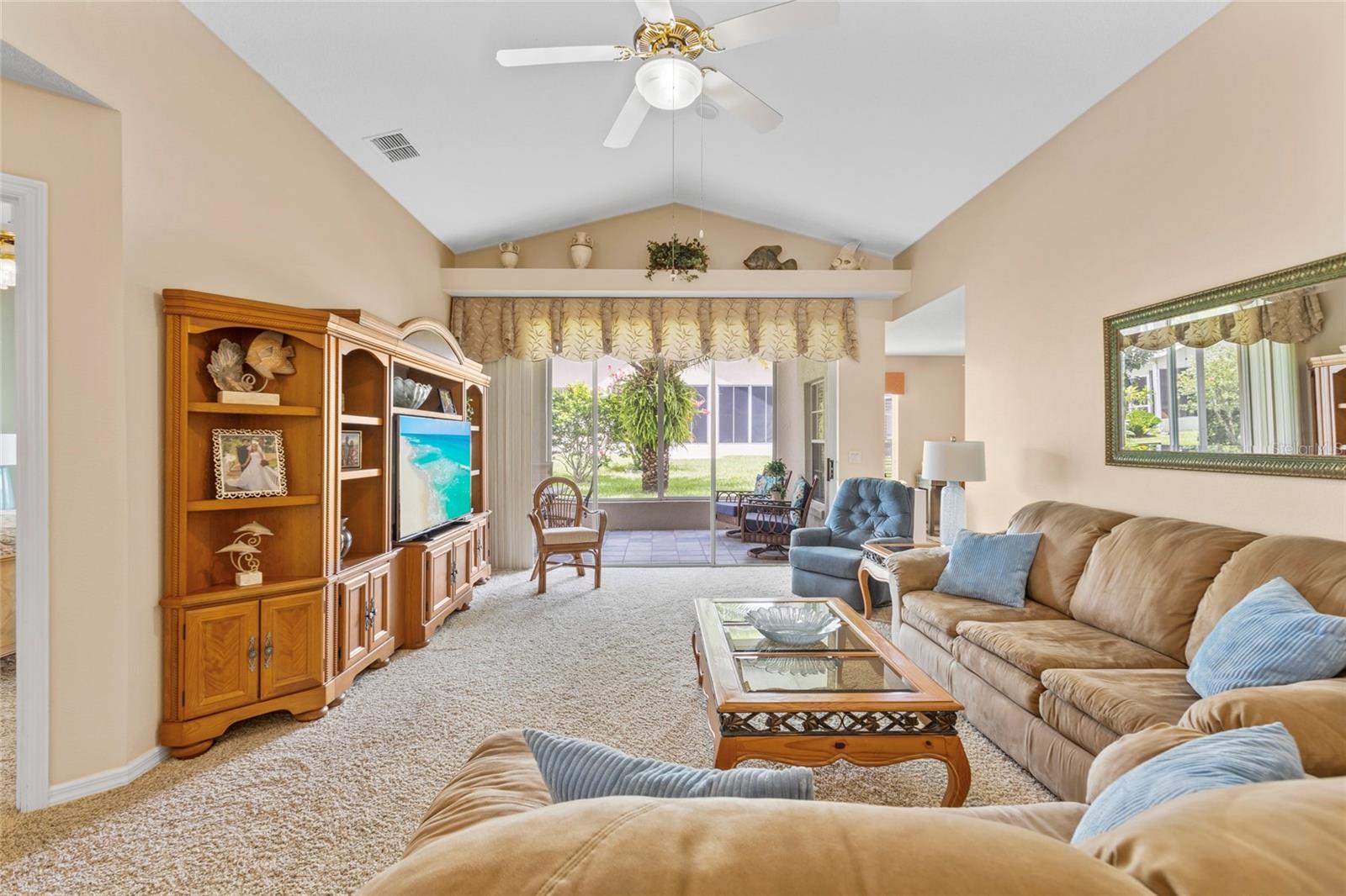 717 HIGH VISTA DR