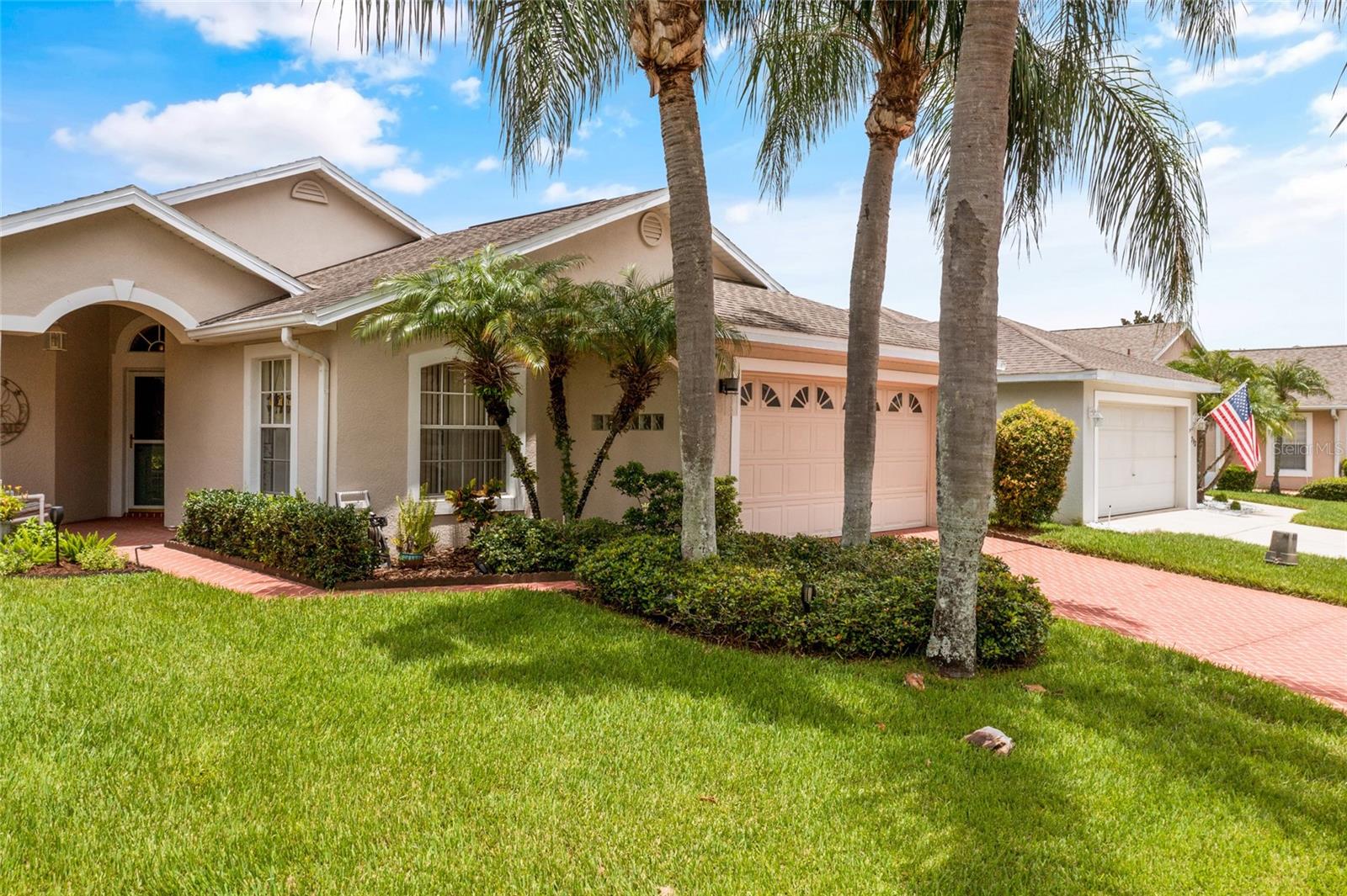 717 HIGH VISTA DR