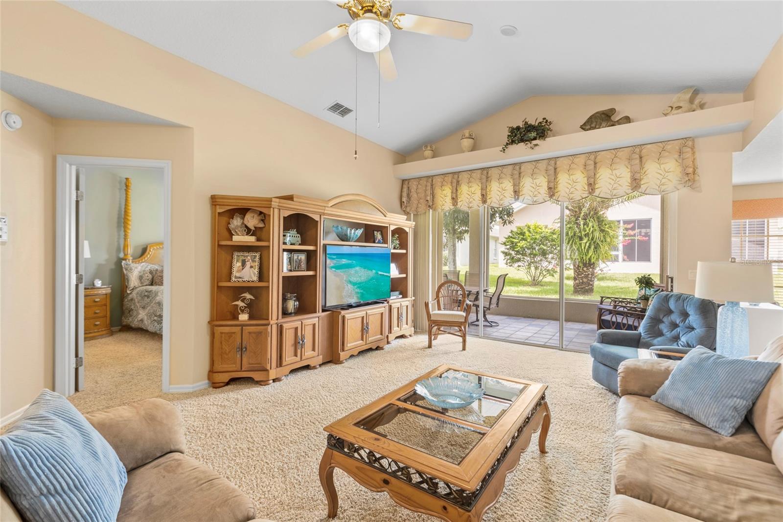 717 HIGH VISTA DR