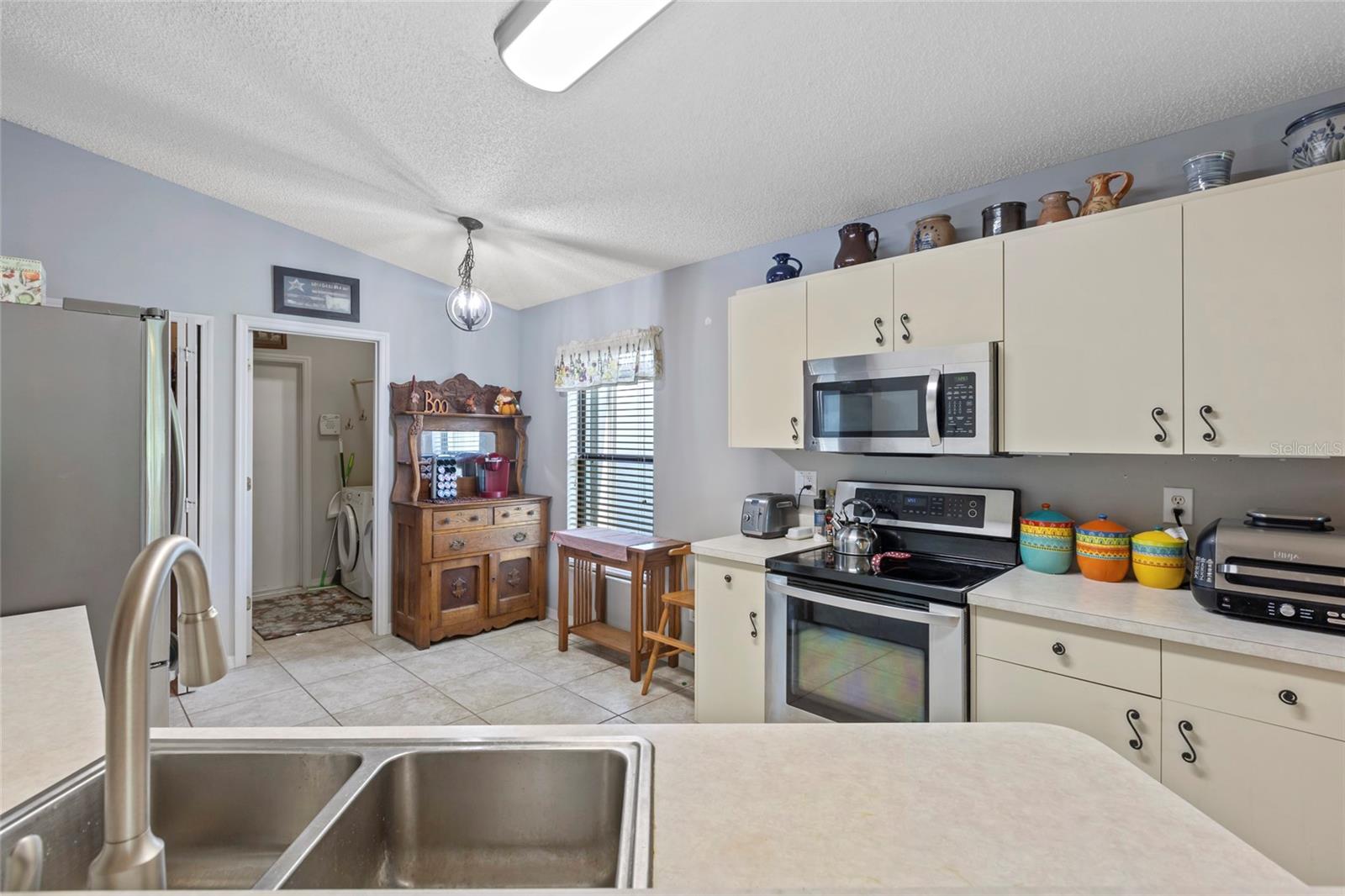 4277 MOUNT CARMEL LN