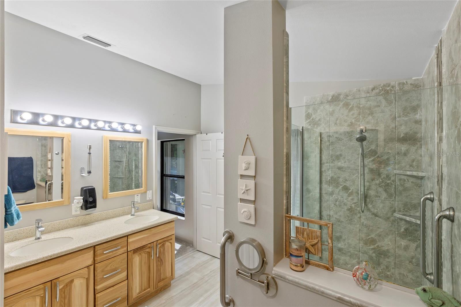 4277 MOUNT CARMEL LN