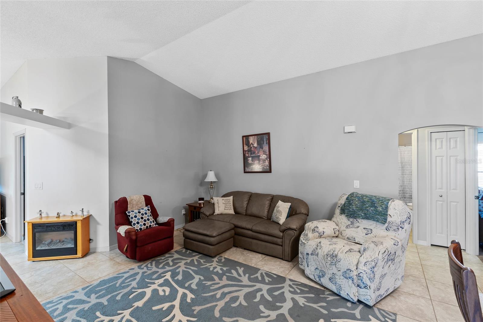 4277 MOUNT CARMEL LN