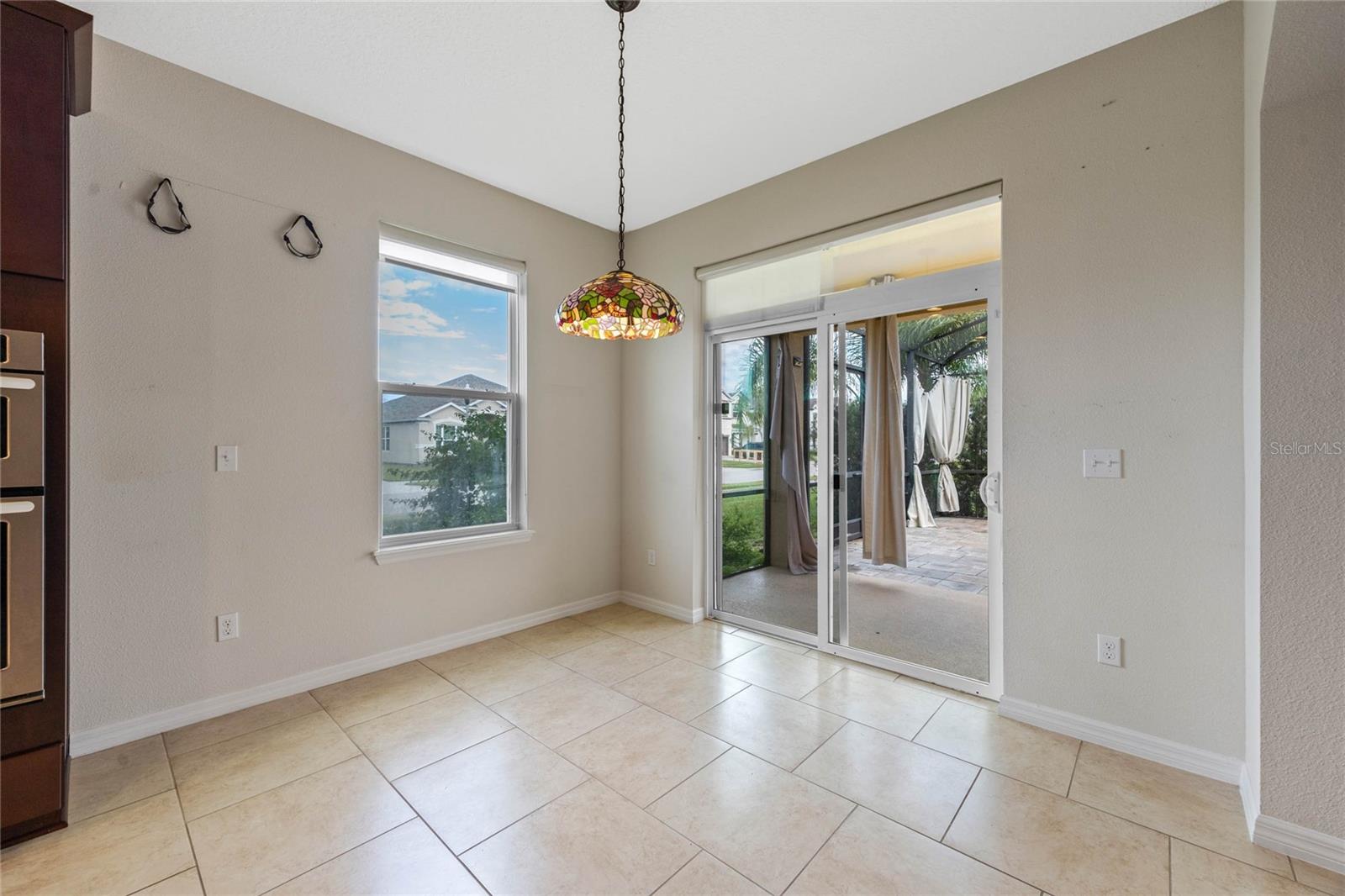 1827 PISGAH LN