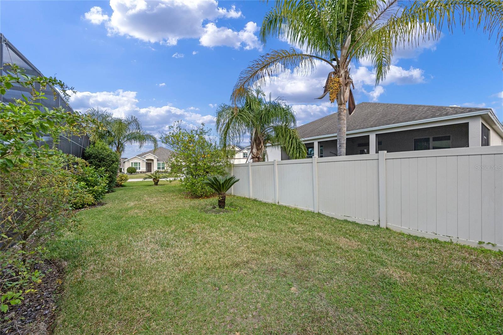 1827 PISGAH LN