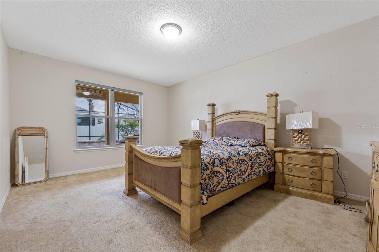 1827 PISGAH LN