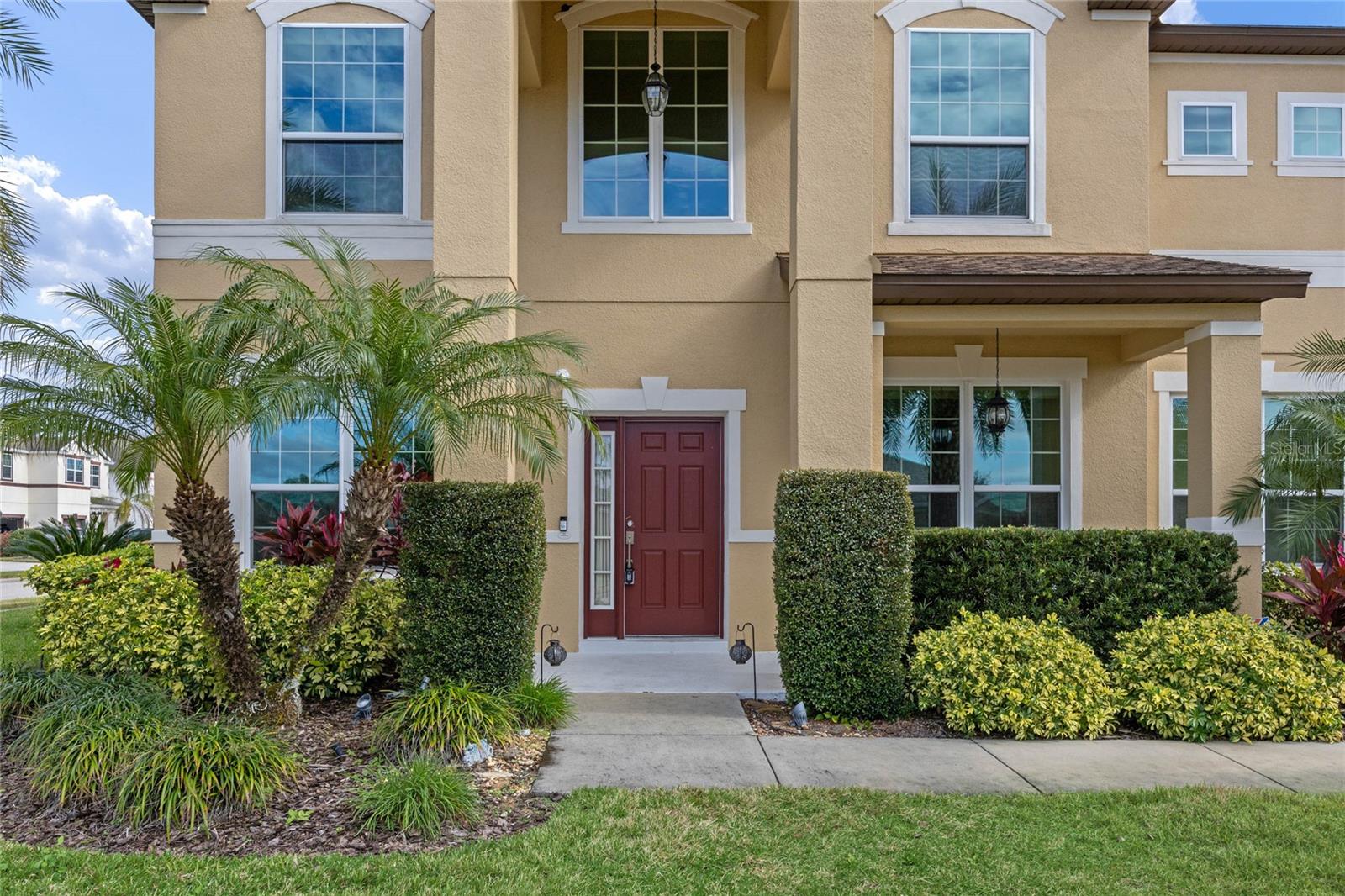 1827 PISGAH LN