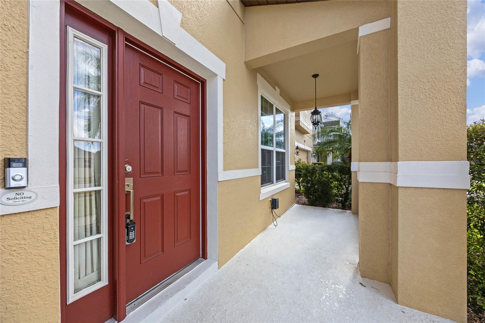1827 PISGAH LN
