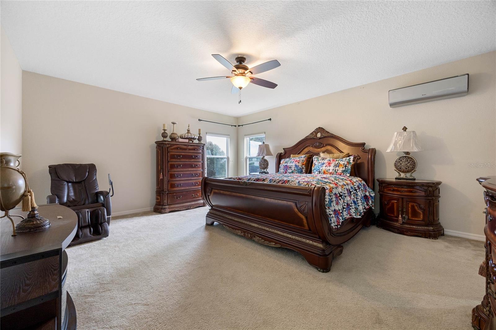 1827 PISGAH LN
