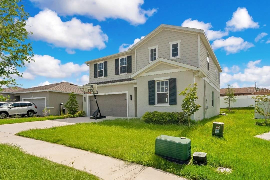 332 BOW LN