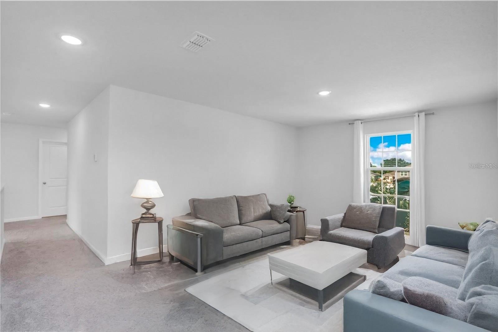 332 BOW LN