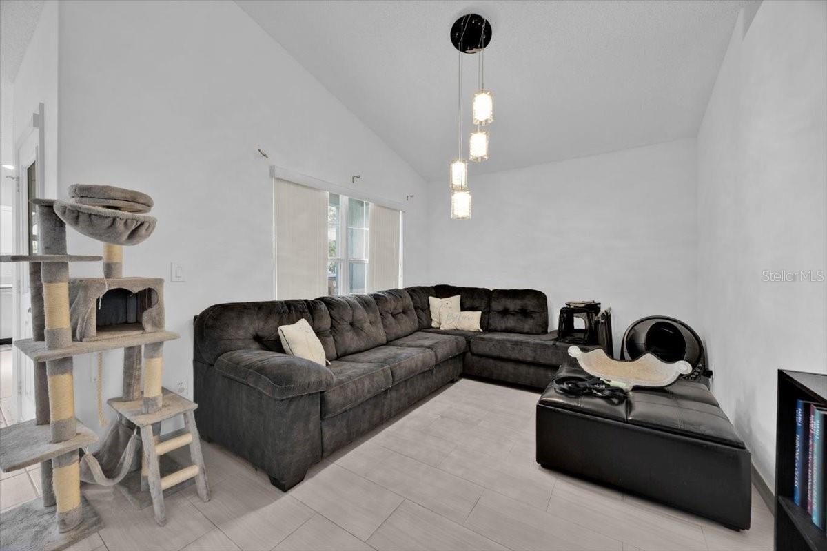 2627 ONEIDA LOOP