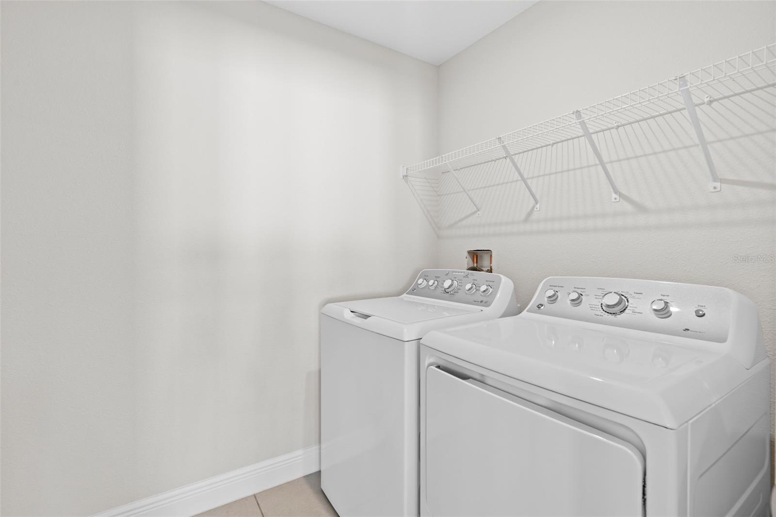 5994 PAINTED LEAF DR