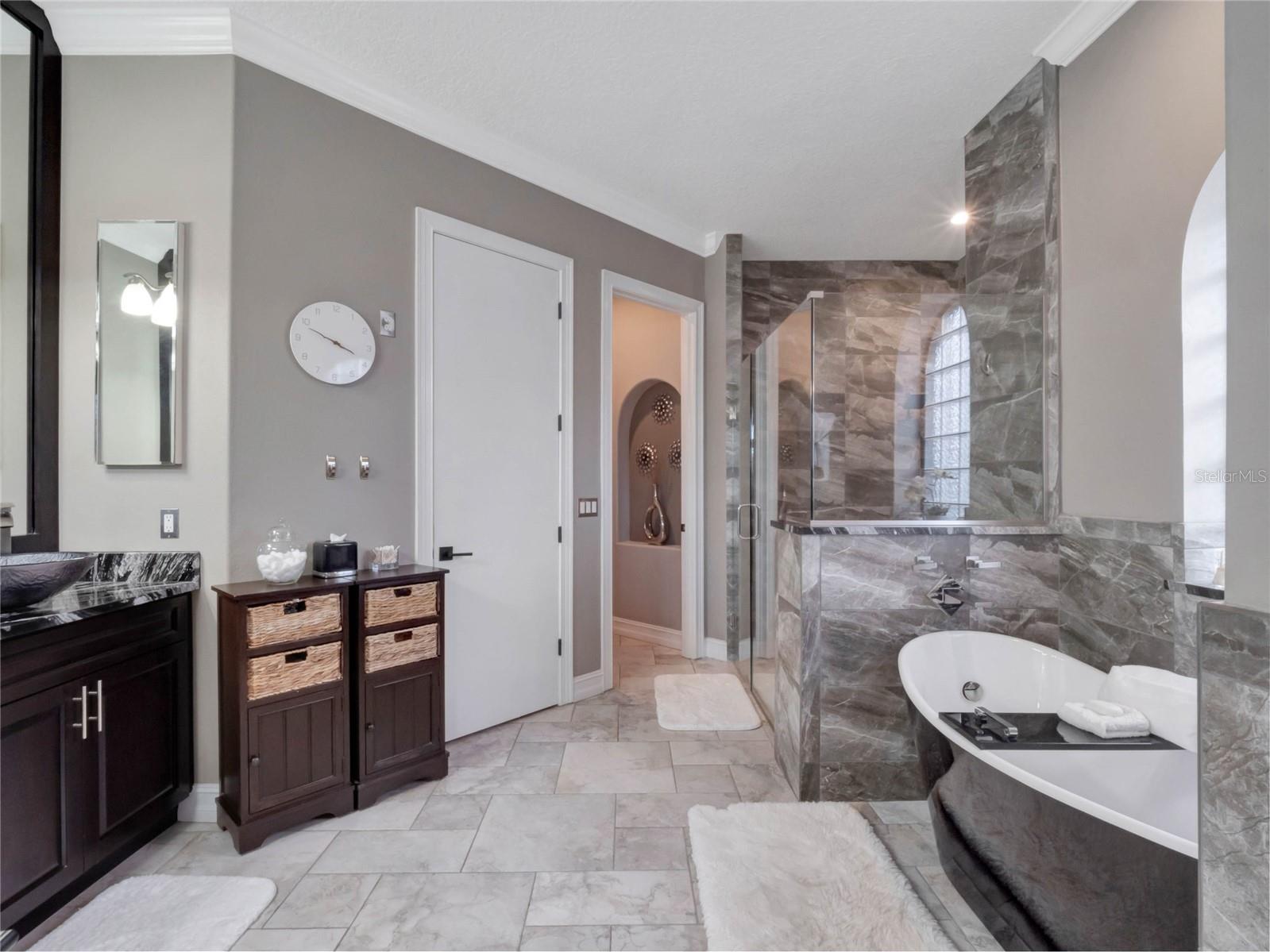 8585 CYPRESS RIDGE CT