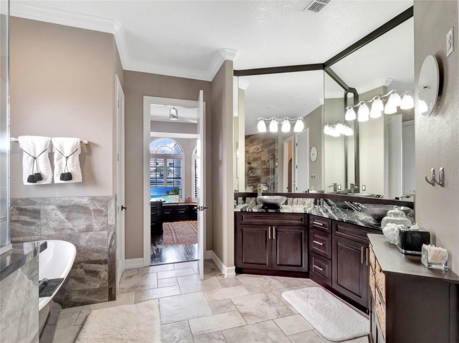 8585 CYPRESS RIDGE CT