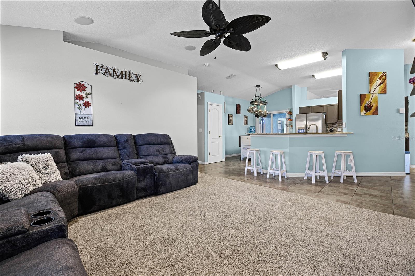 525 GENTLE BREEZE DR