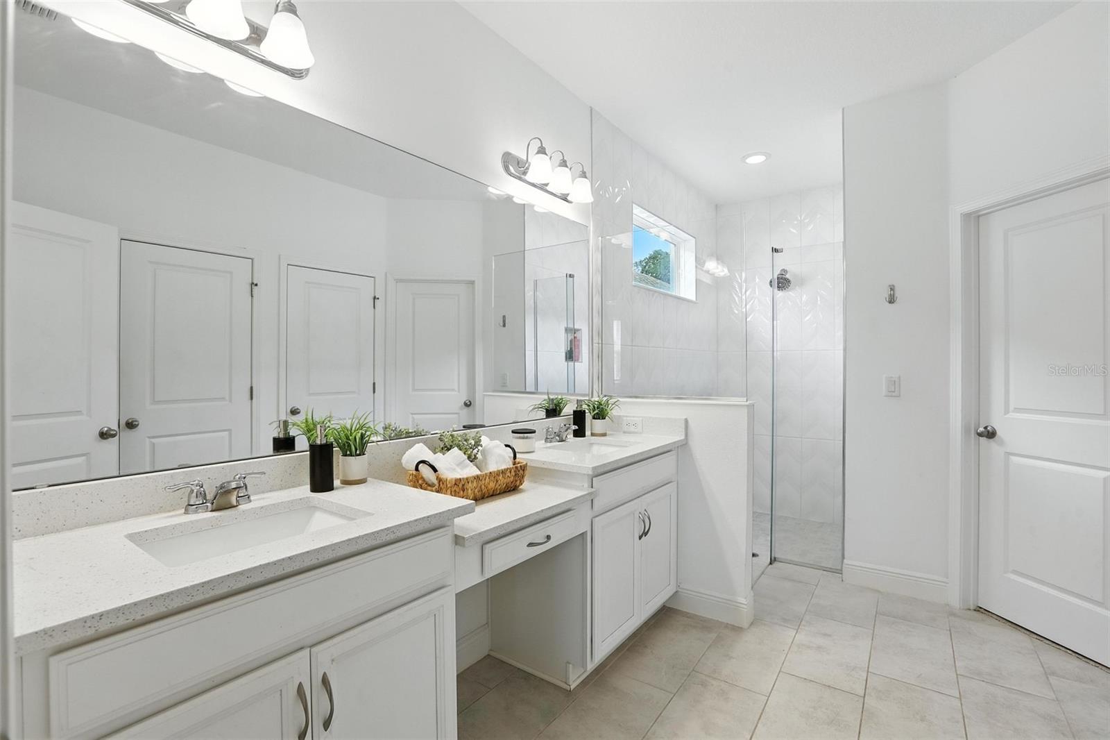 5314 GOLDEN APPLE DR