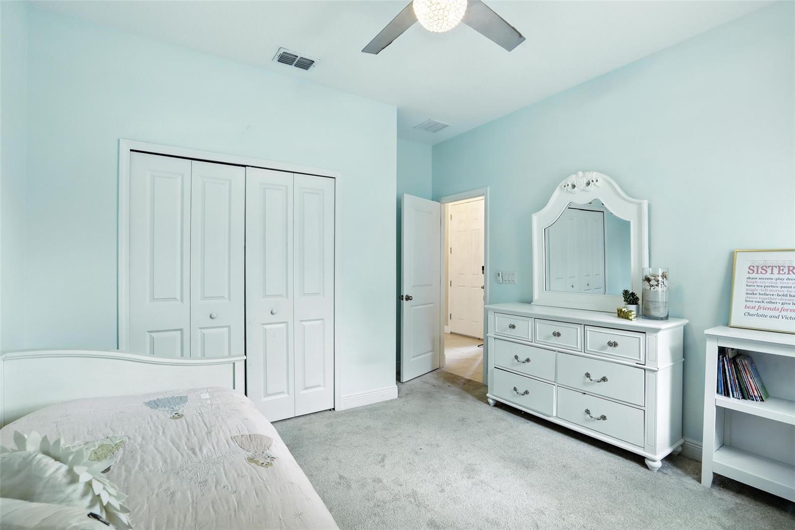 5314 GOLDEN APPLE DR