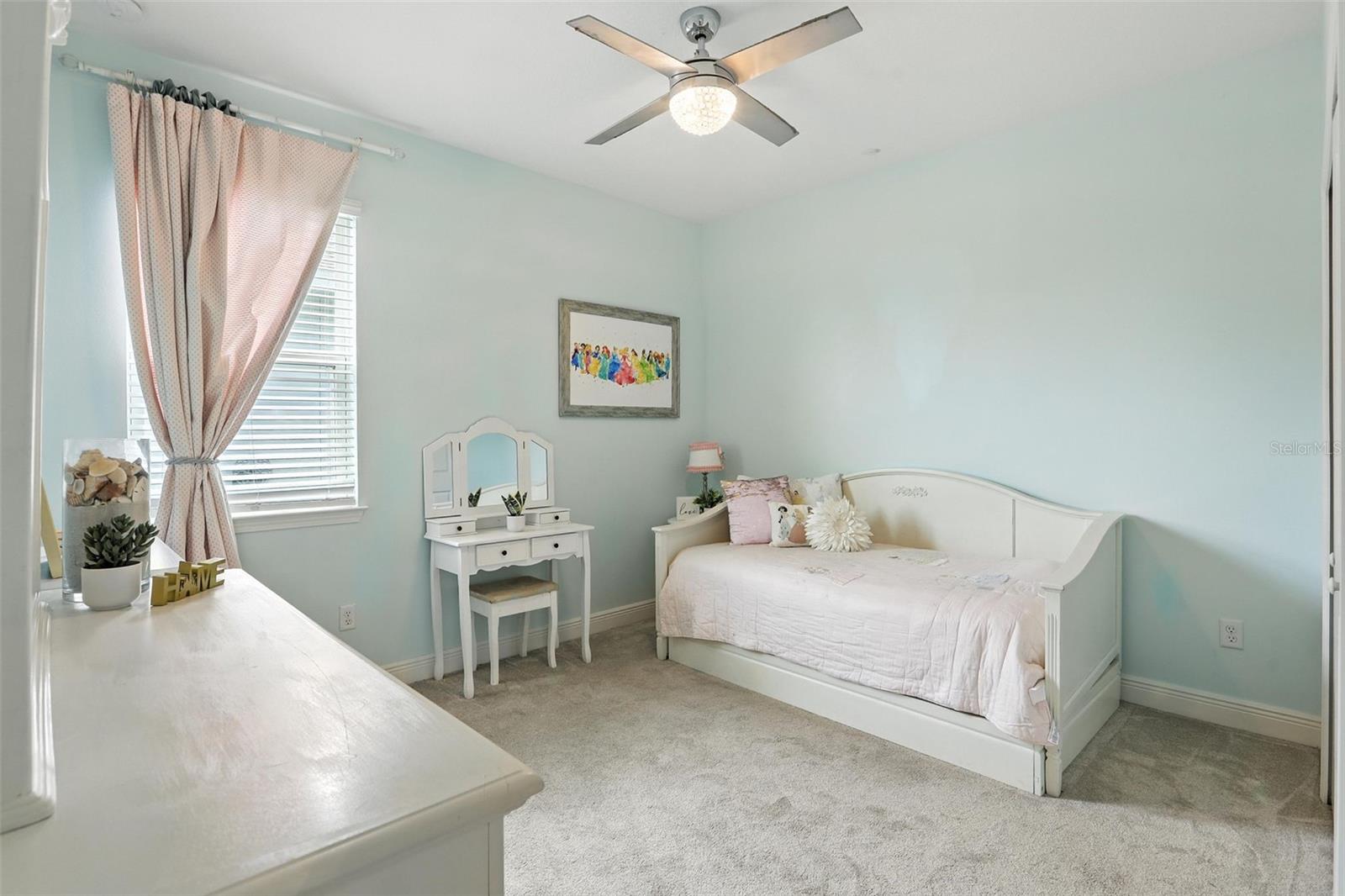 5314 GOLDEN APPLE DR