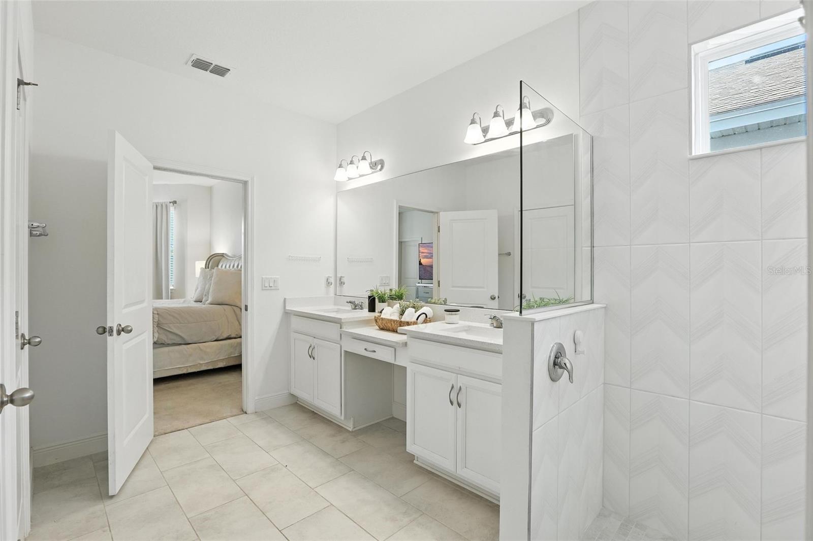 5314 GOLDEN APPLE DR