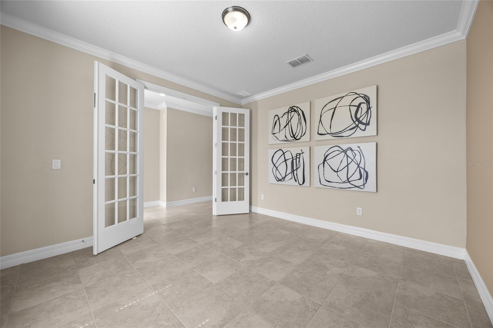 2880 E LAKE POINTE DR