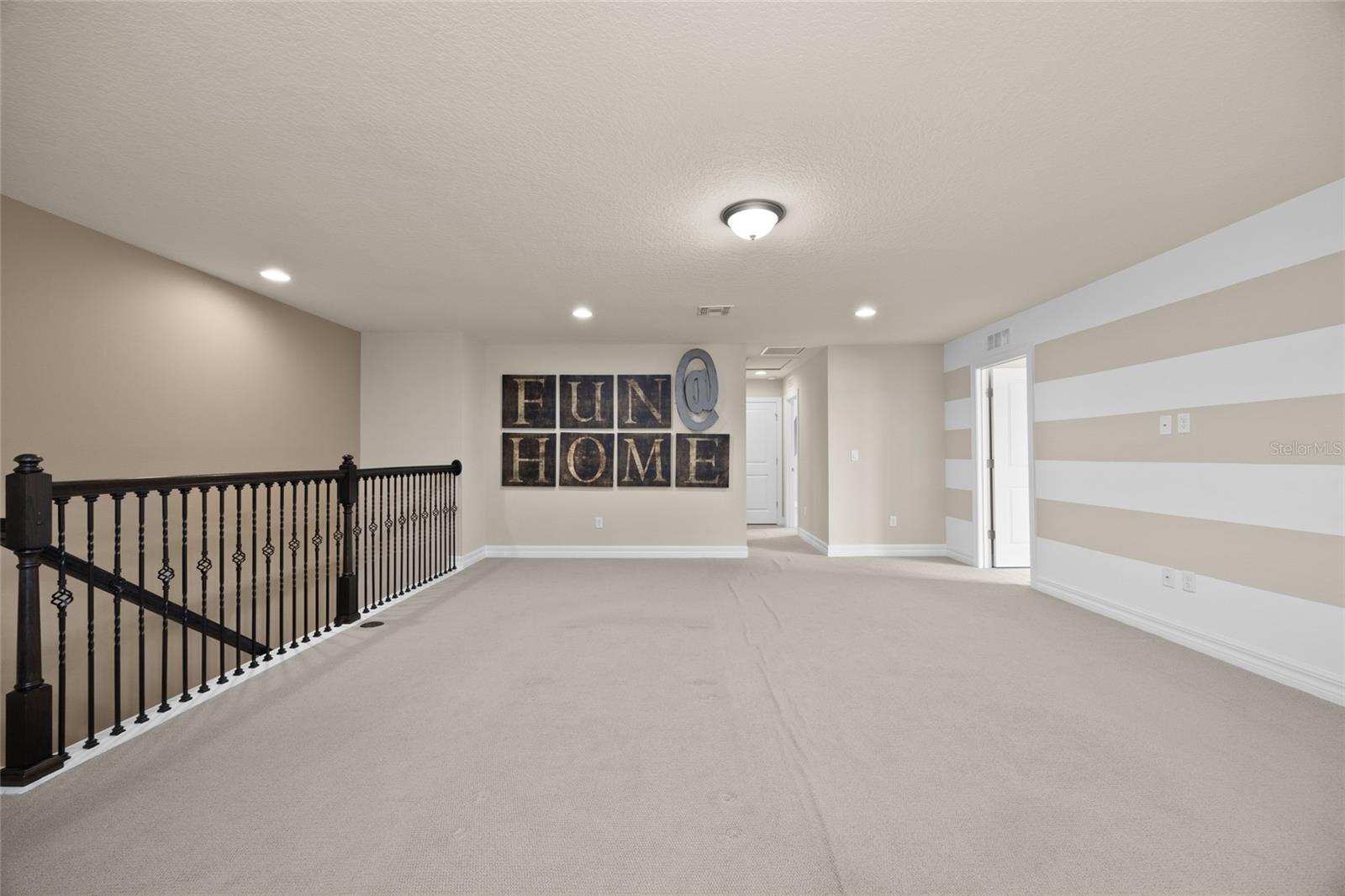 2880 E LAKE POINTE DR