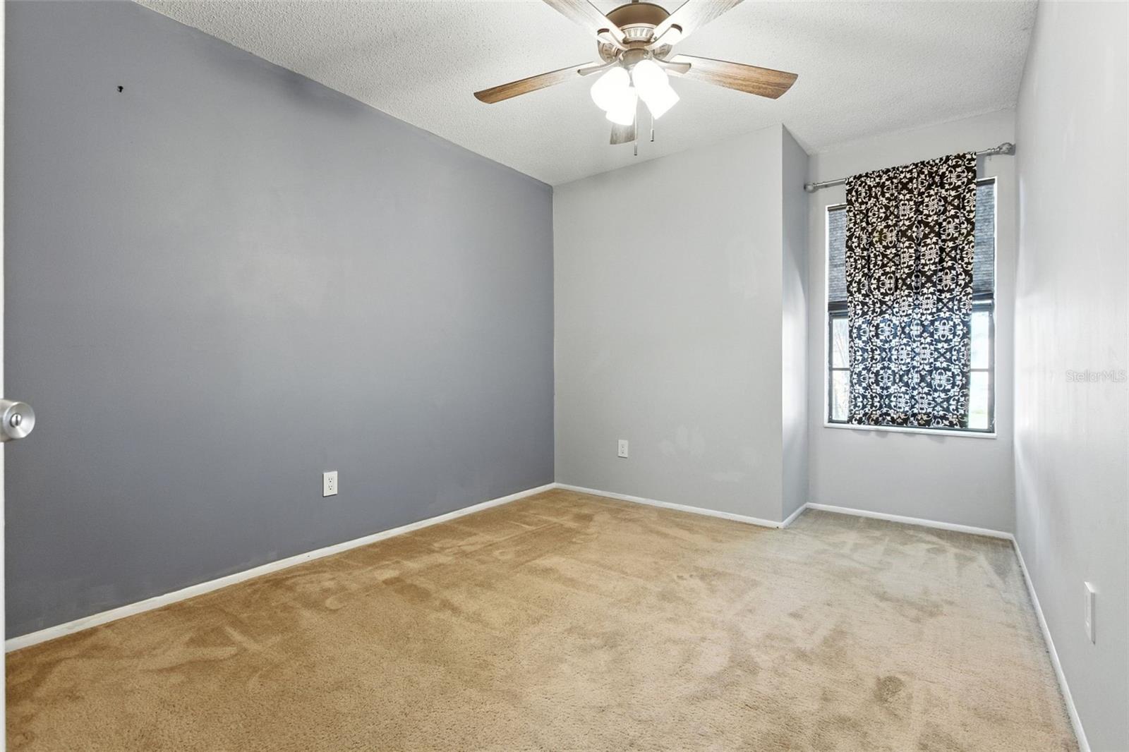 2992 LOWELL CT