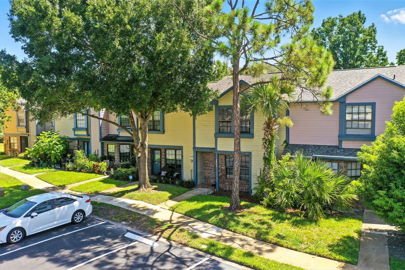 2992 LOWELL CT