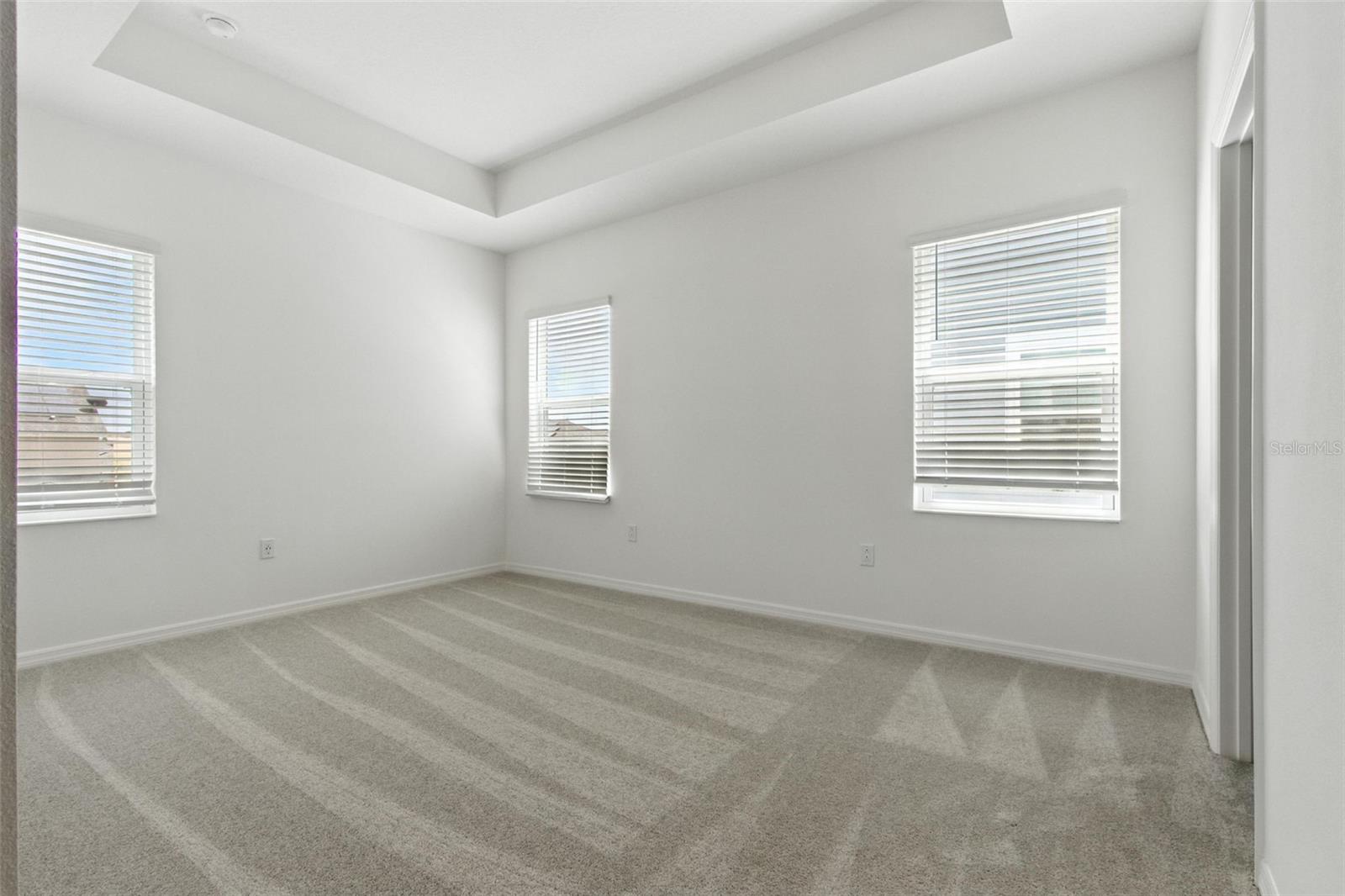 1255 STOCKWELL AVE