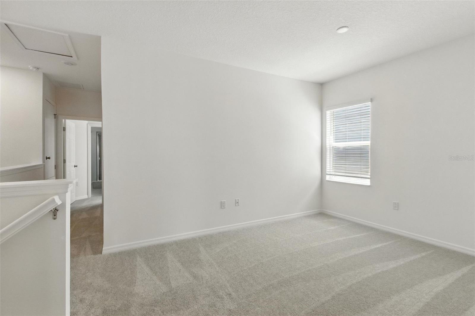 1255 STOCKWELL AVE