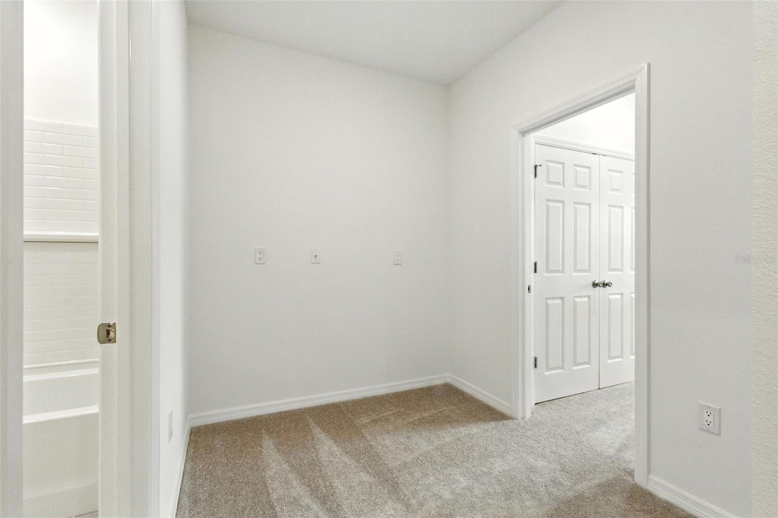 1263 STOCKWELL AVE