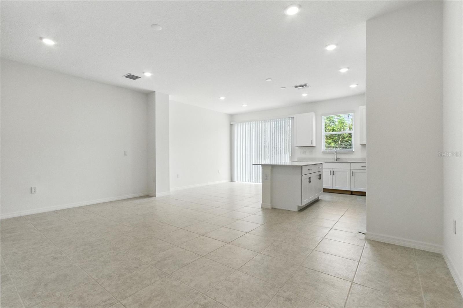 1267 STOCKWELL AVE