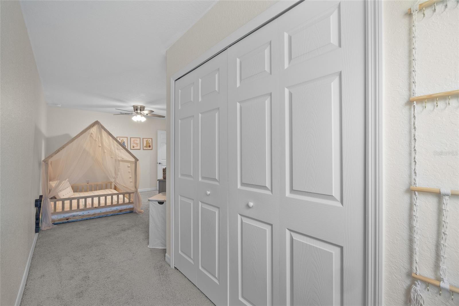 3084 FIELDWOOD CIR