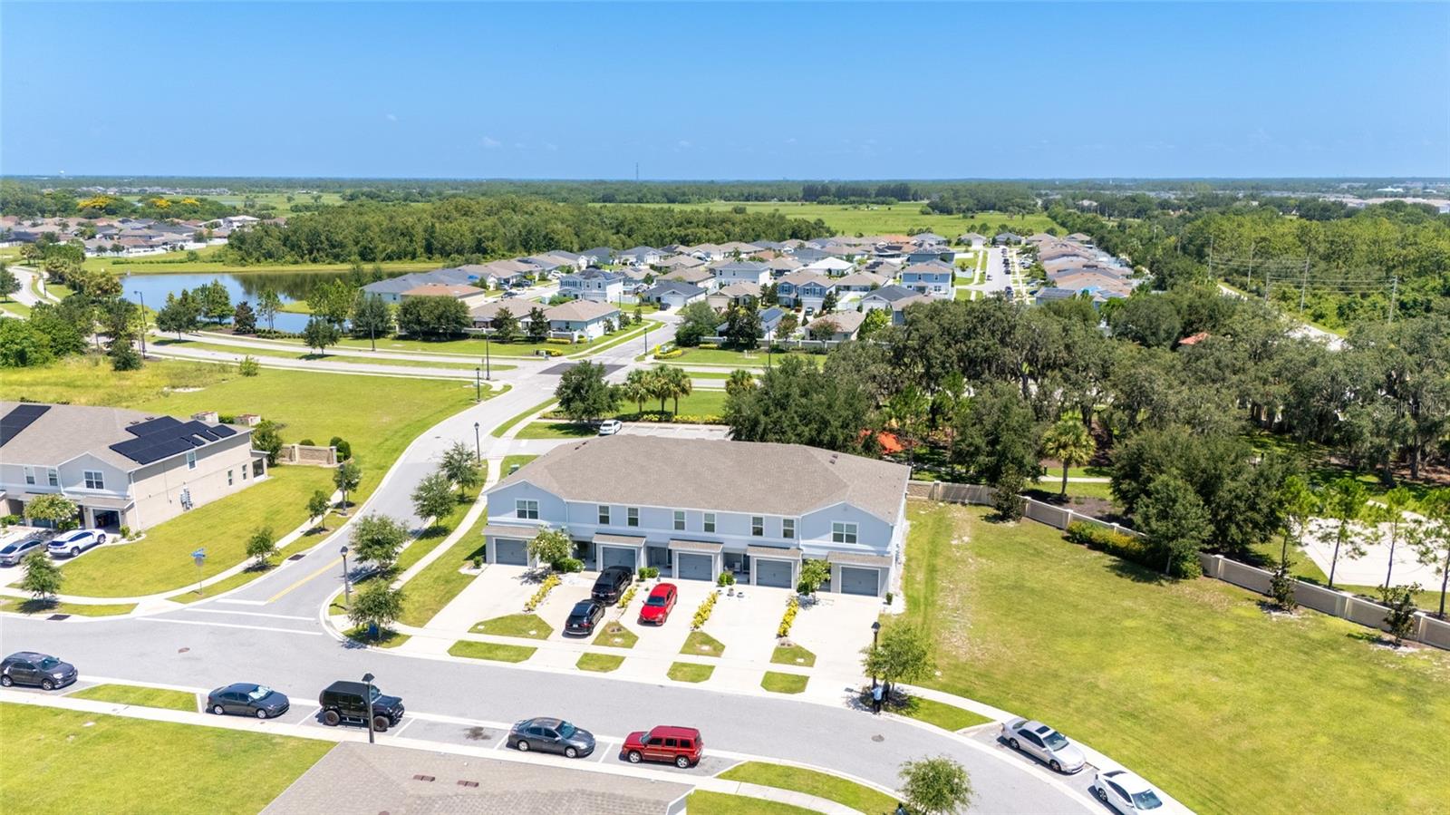 3084 FIELDWOOD CIR