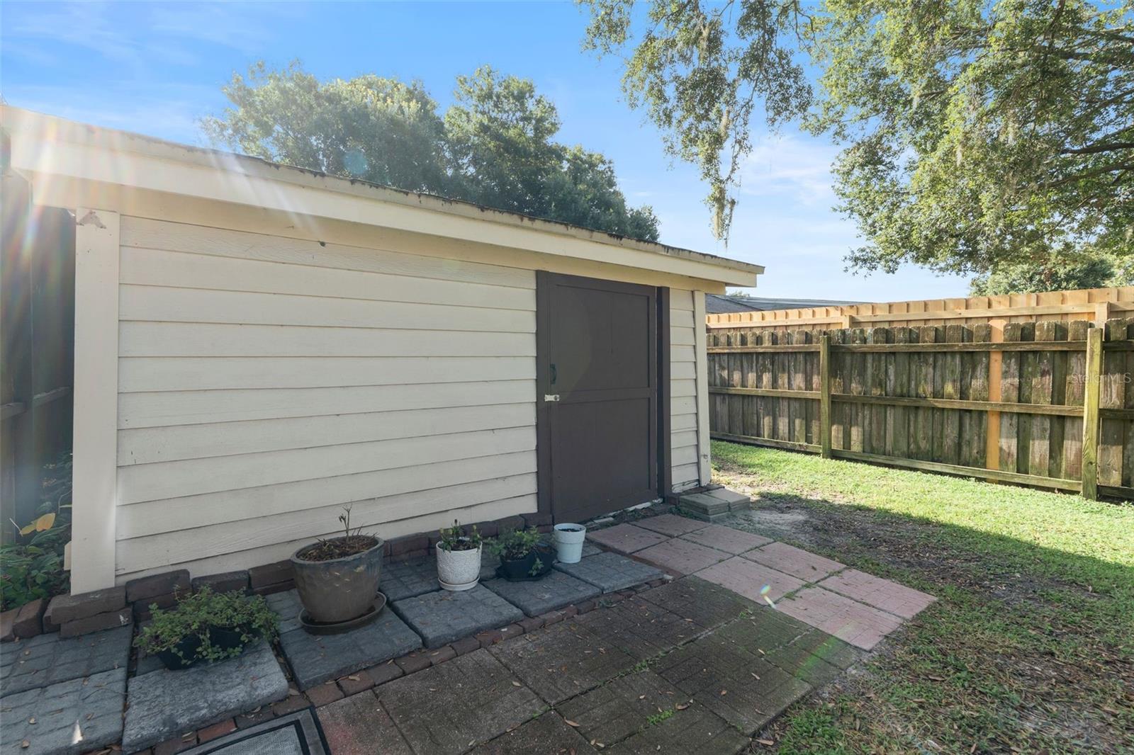 5111 FERNBROOK LN