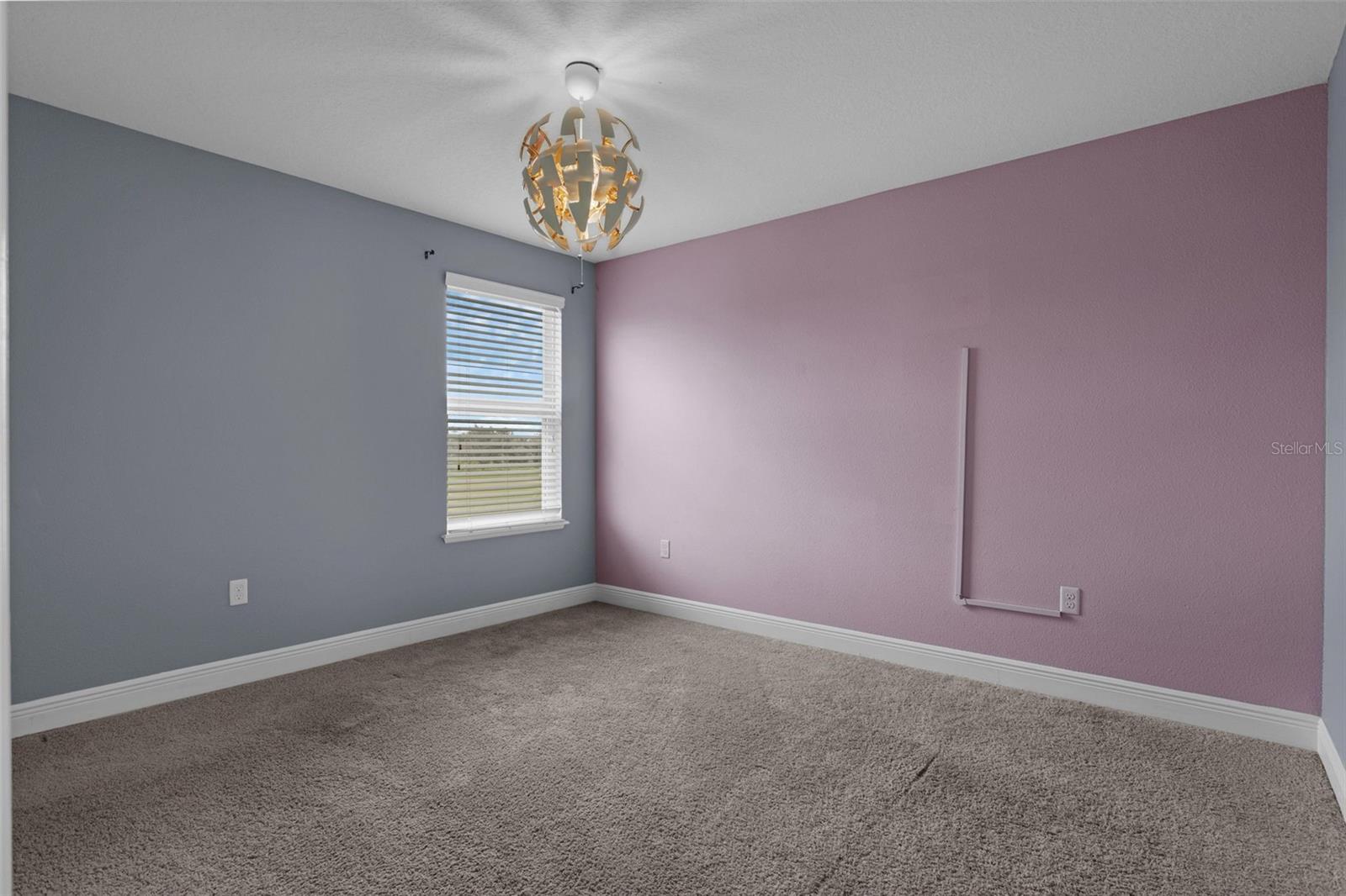 628 NEPTUNE DR