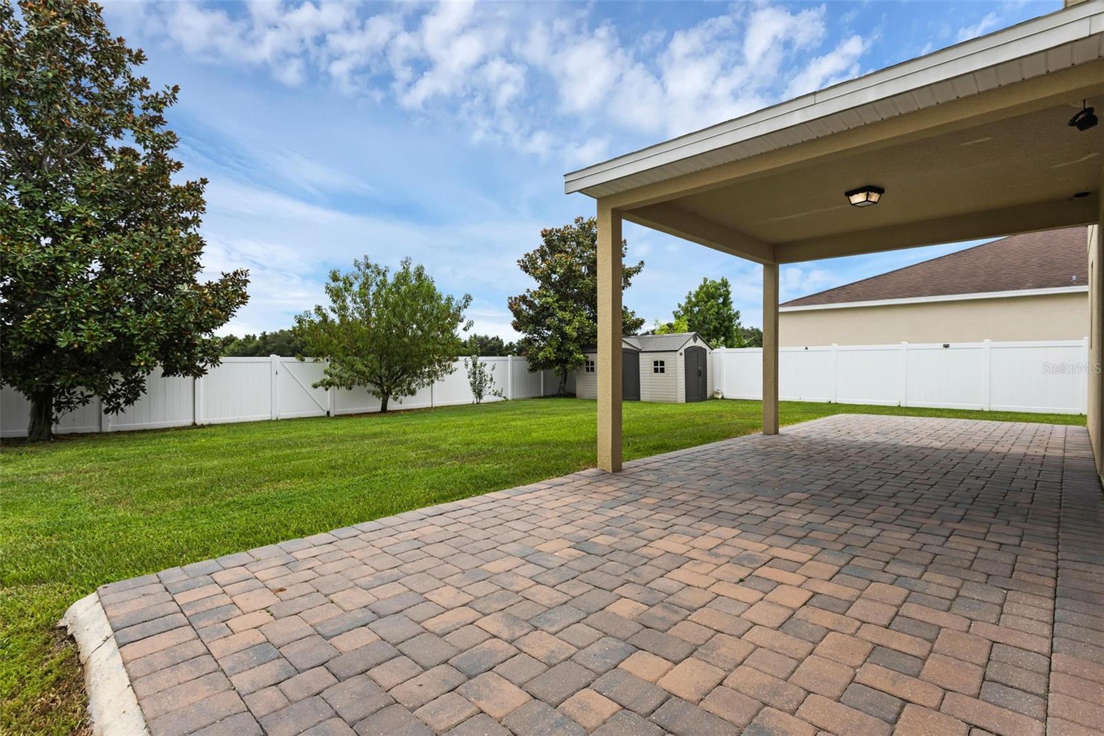 628 NEPTUNE DR
