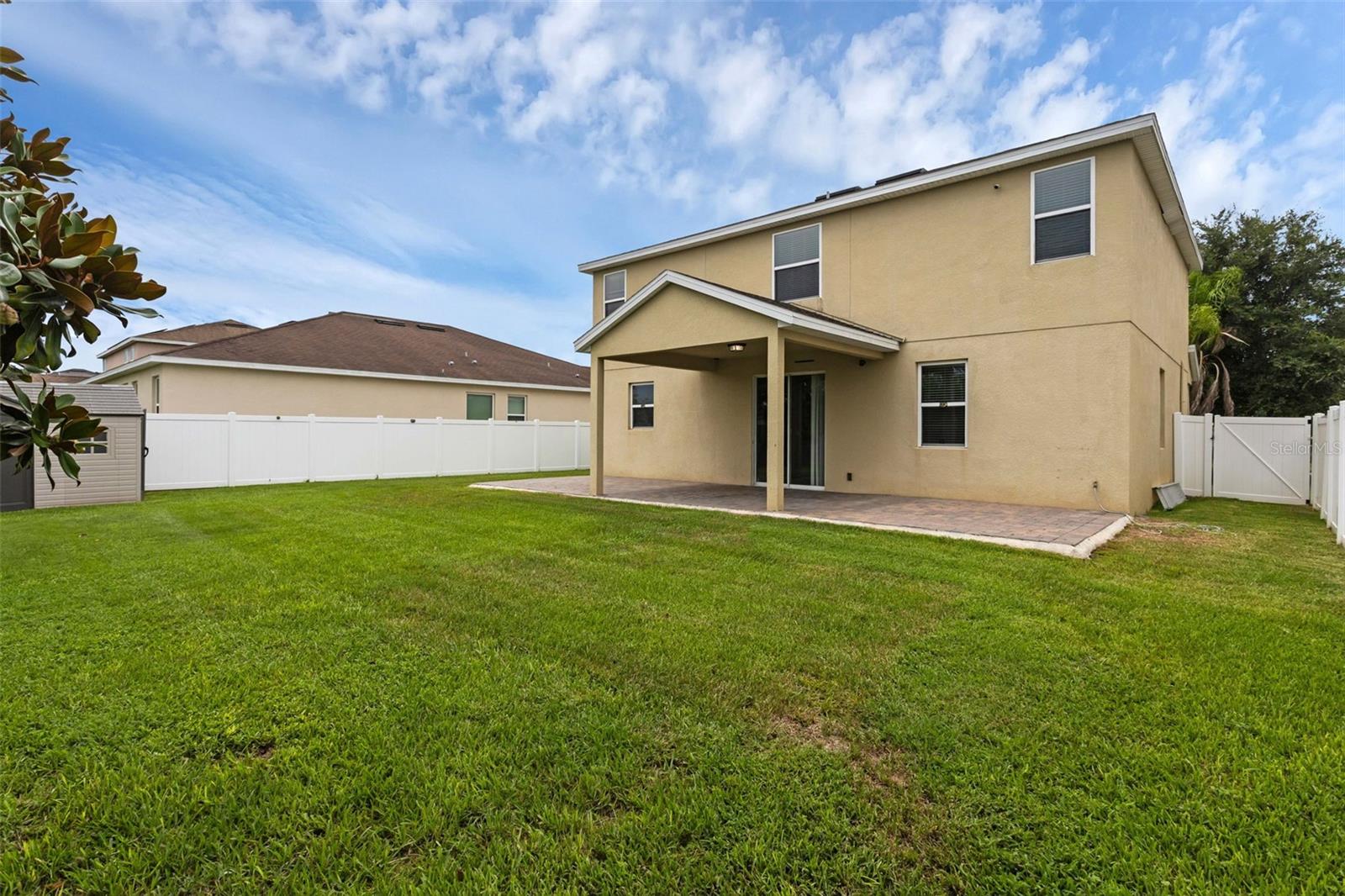 628 NEPTUNE DR