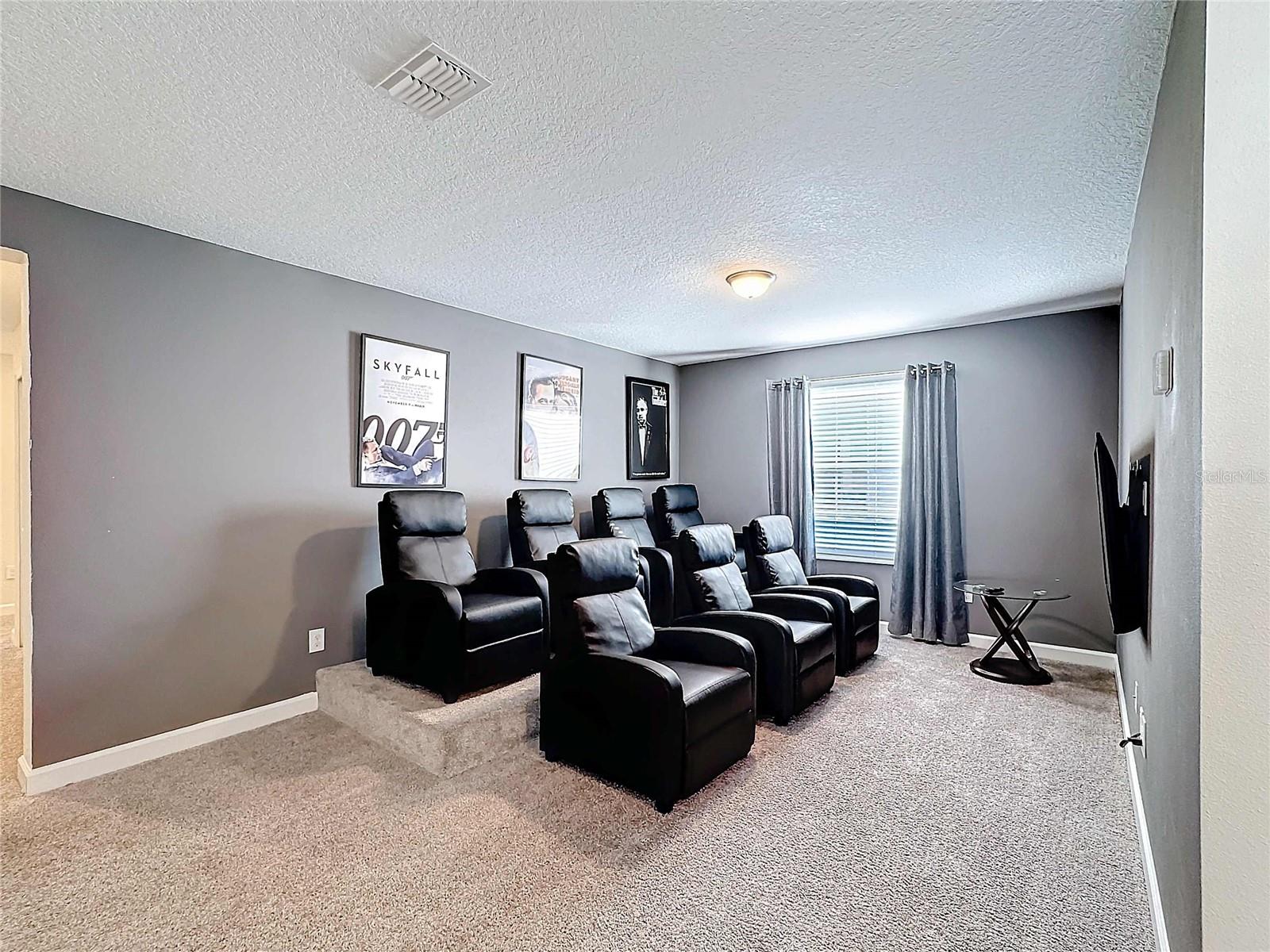 1589 FLANGE DR
