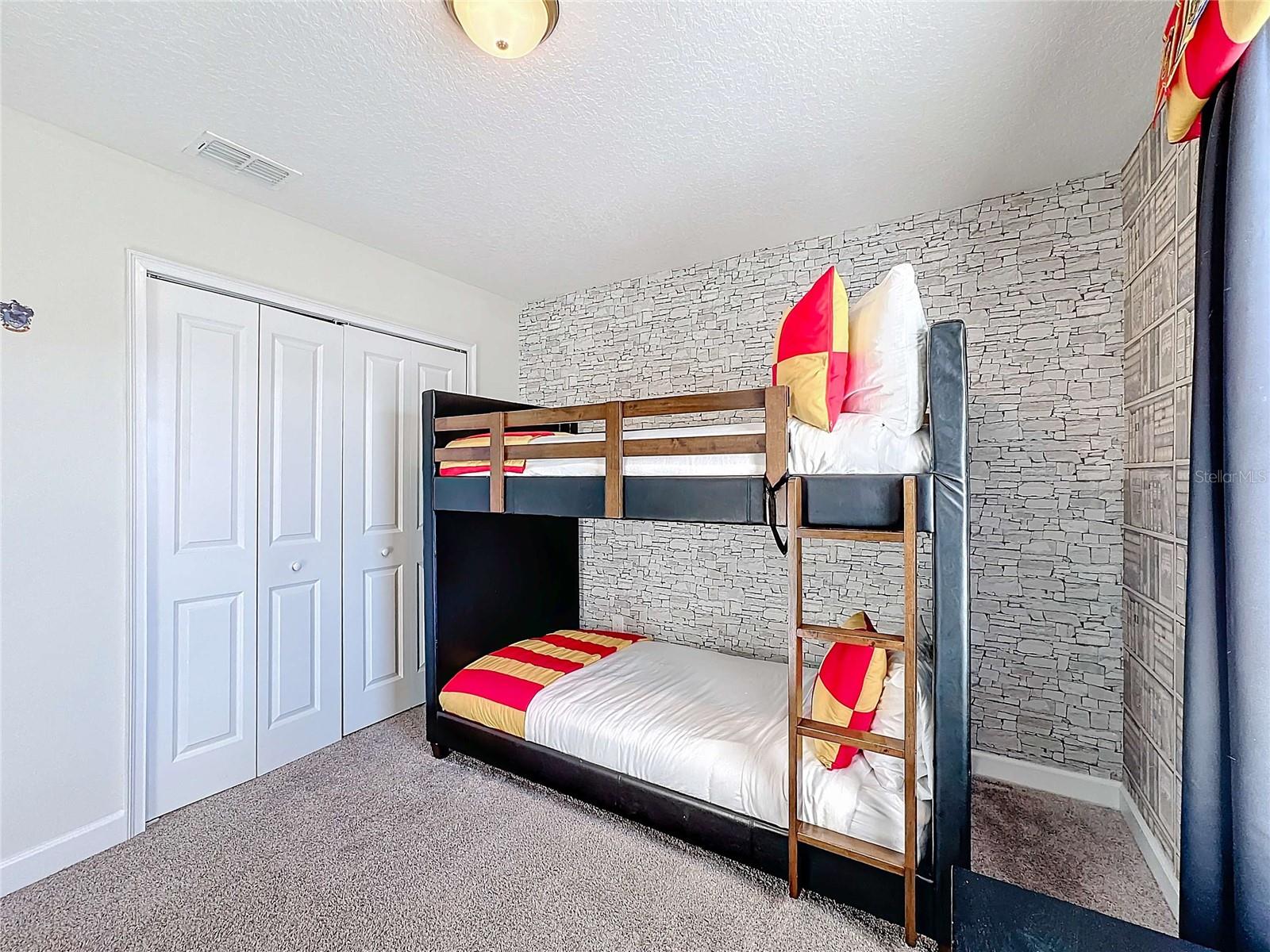 1589 FLANGE DR