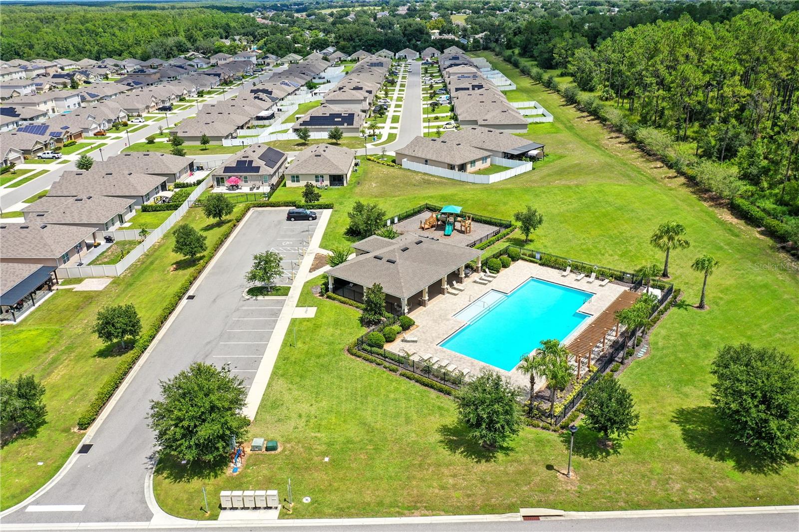3329 WELLBORN DR