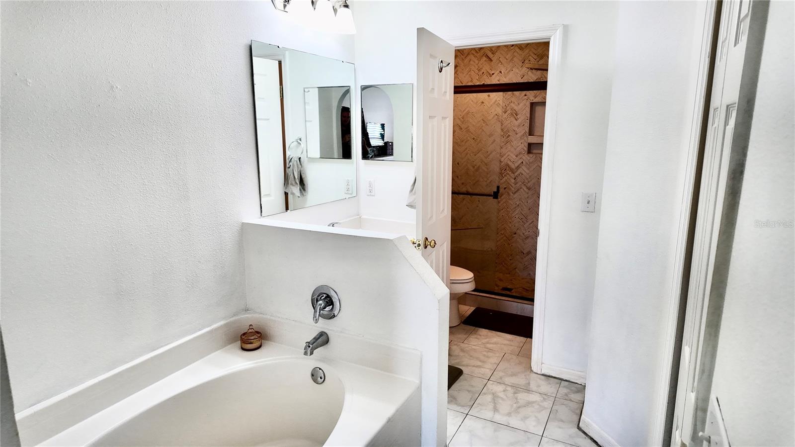 3630 QUEENS COVE BLVD