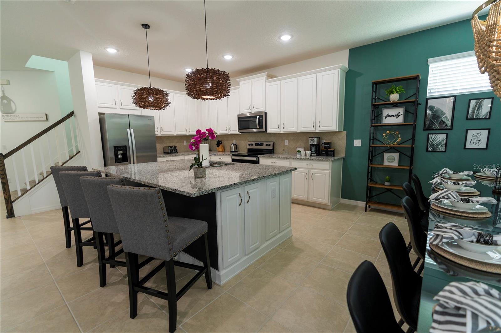 8981 AMELIA DOWNS TRL