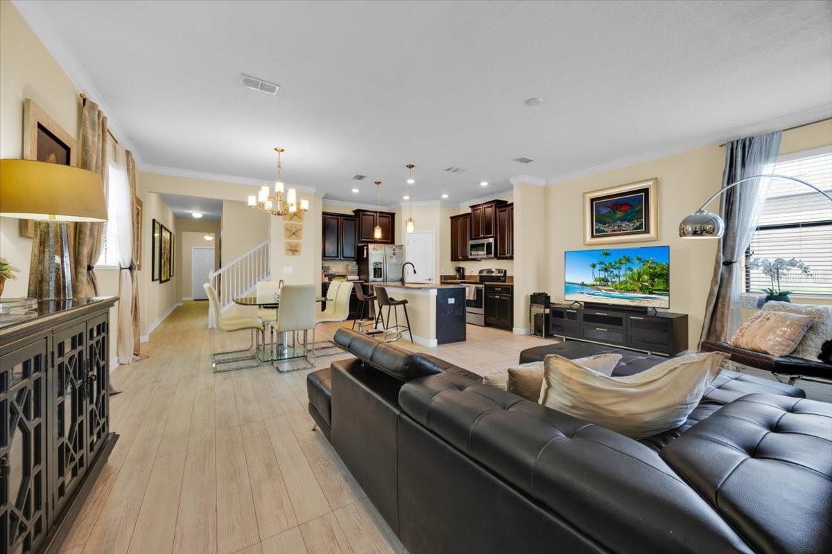 7401 ELLA LN