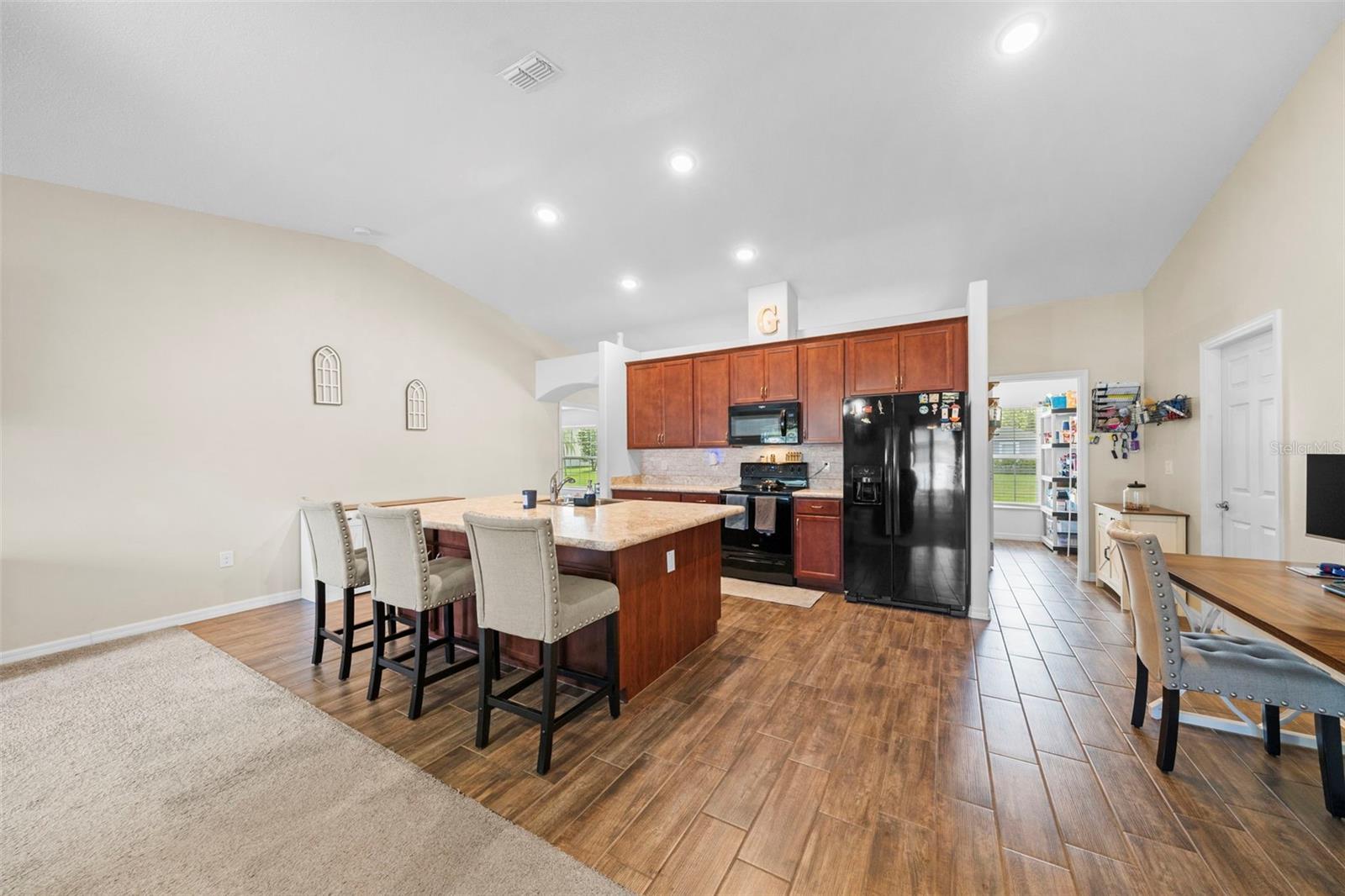 971 Aurelia ave AURELIA AVE