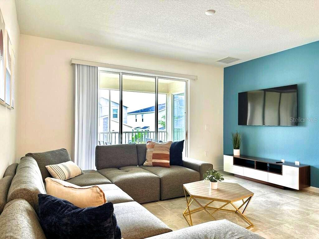 8867 CABOT CLIFFS DR #104