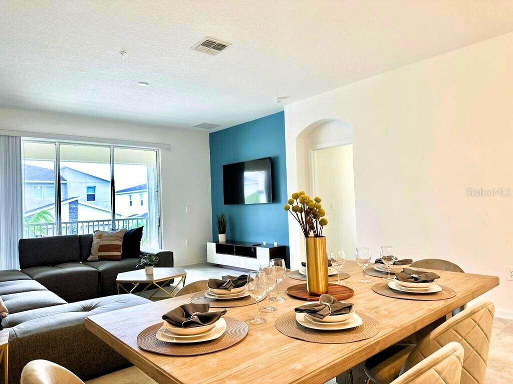 8867 CABOT CLIFFS DR #104