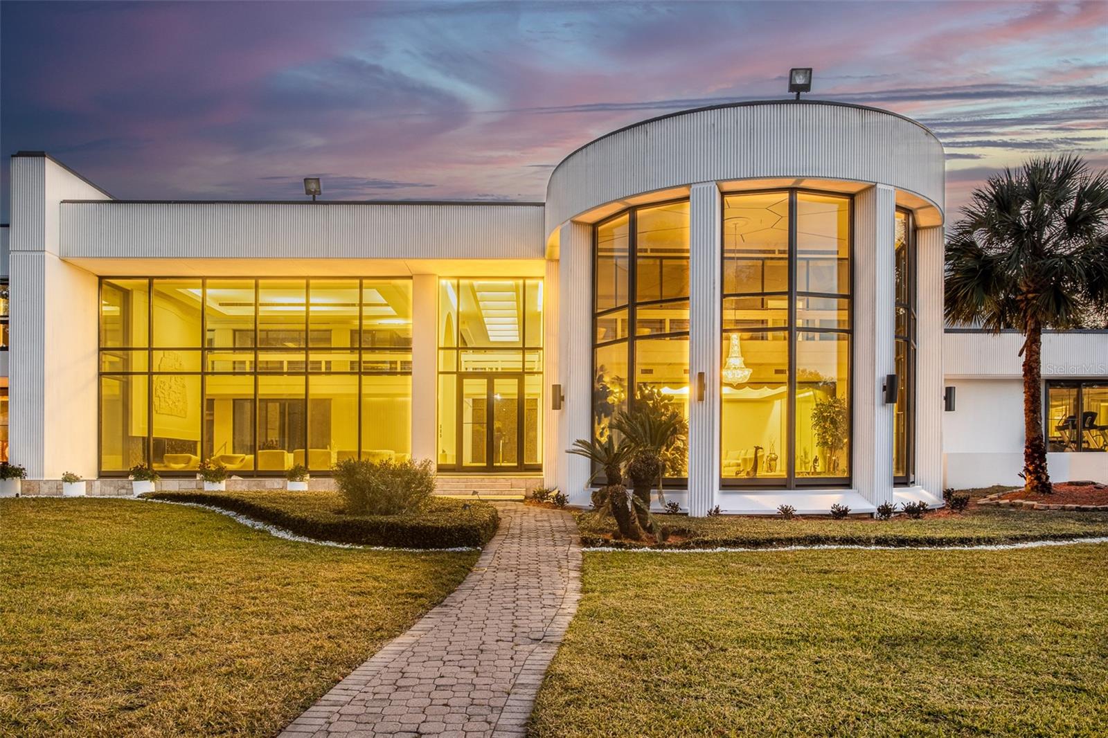 812 SWEETWATER CLUB BLVD