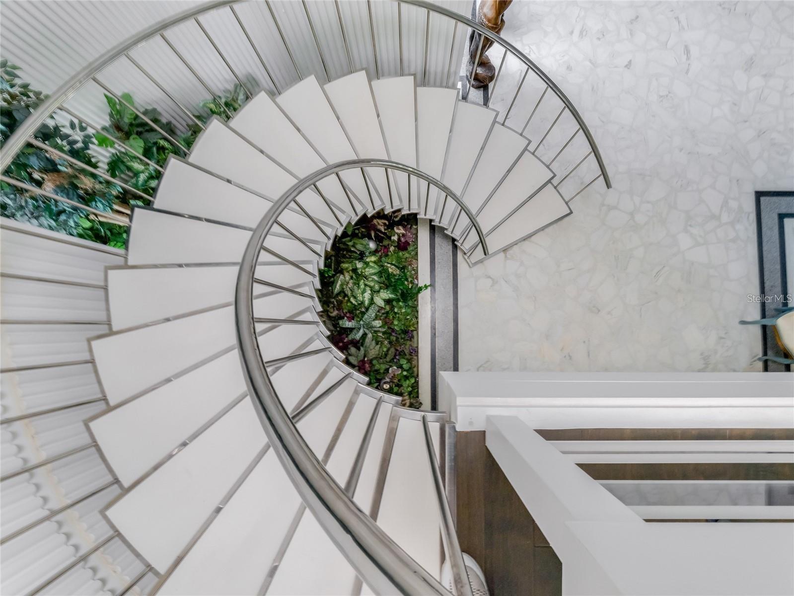 812 SWEETWATER CLUB BLVD